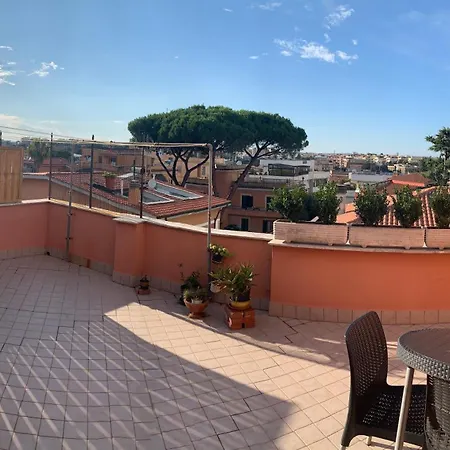 Mazzoni Suite, Panoramic Terrace And Comfort شقة روما